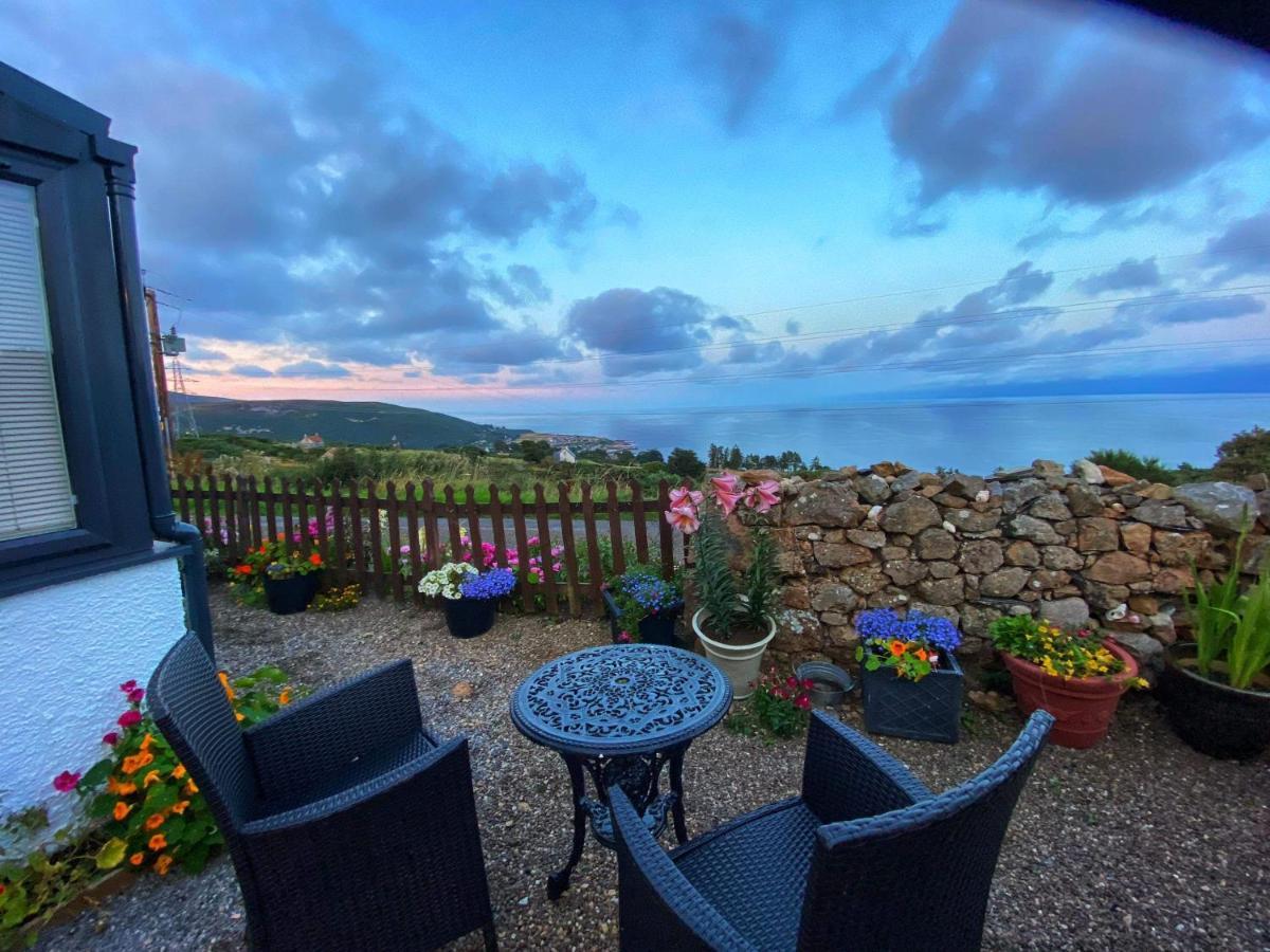 Piper'S Cave Bed And Breakfast Helmsdale Exterior photo