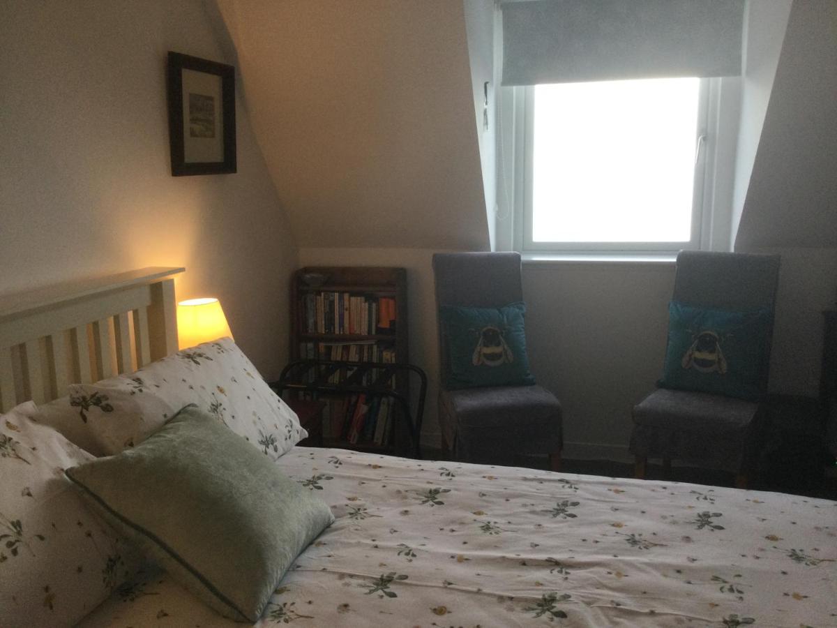 Piper'S Cave Bed And Breakfast Helmsdale Exterior photo
