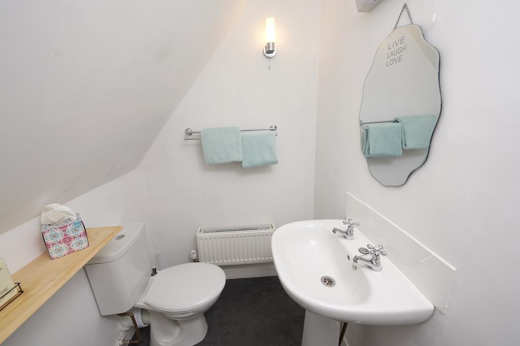Piper'S Cave Bed And Breakfast Helmsdale Exterior photo